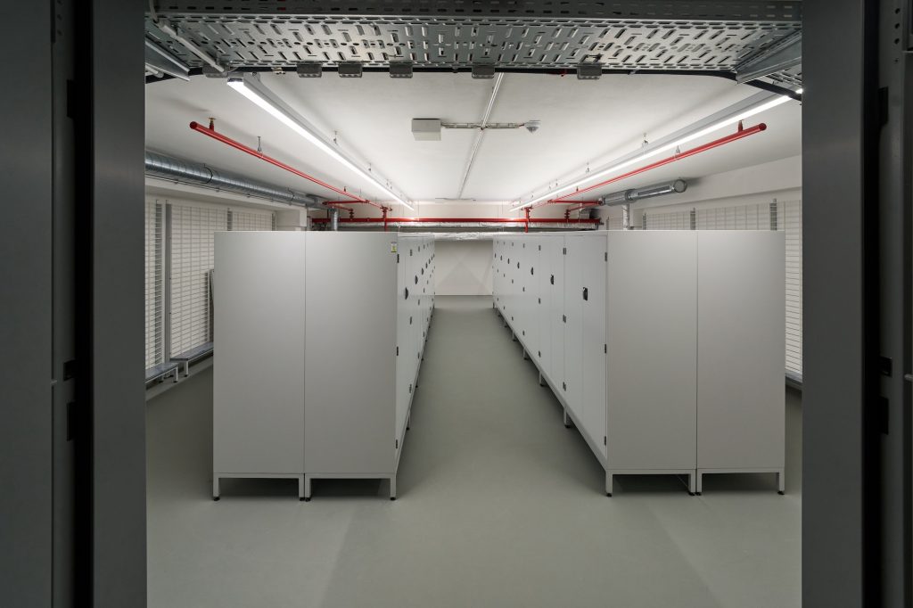 Sammlungszentrum Tübingen Flügeltürschränke